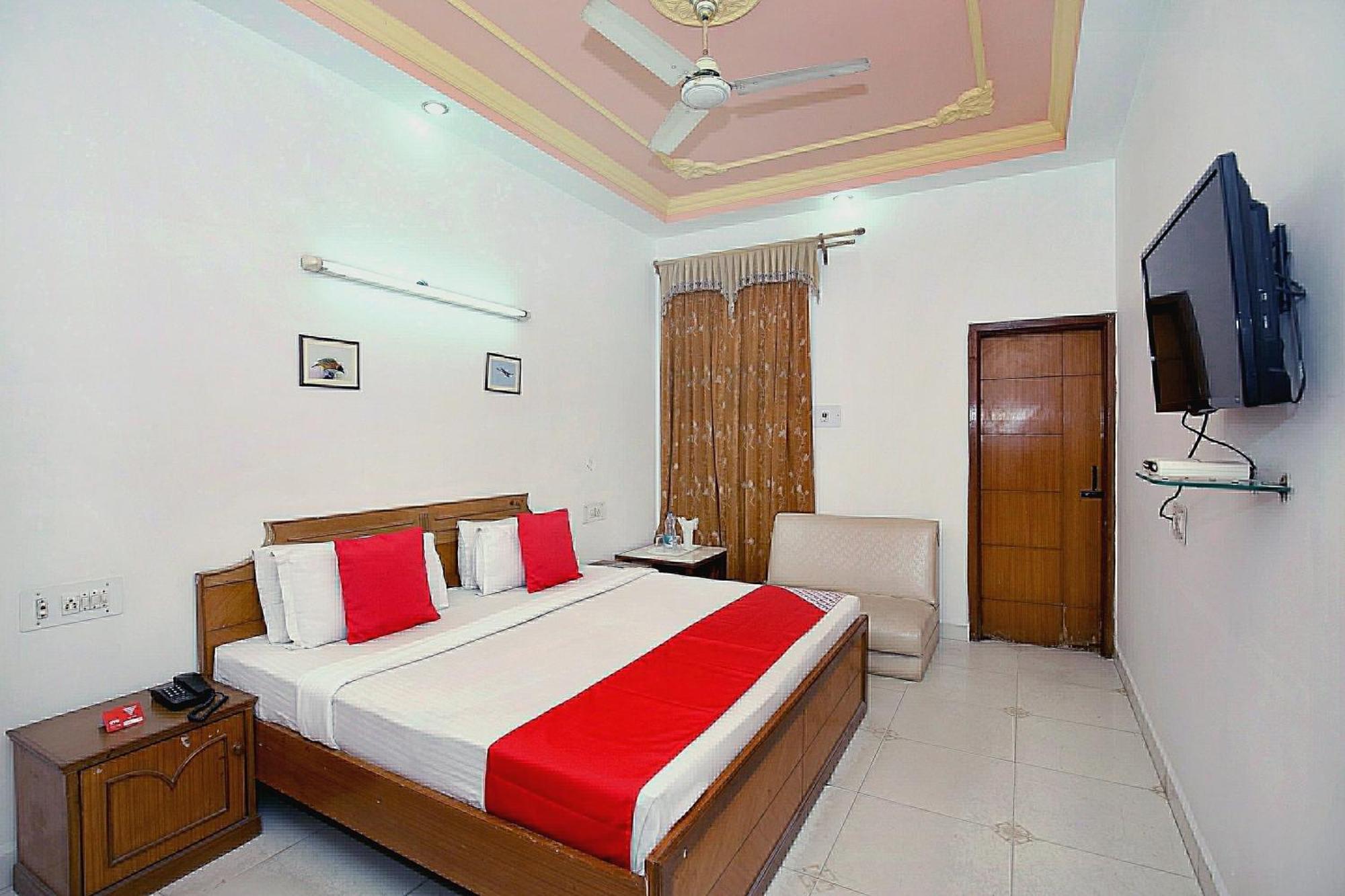 Hotel O Queensland Amritsar Zewnętrze zdjęcie