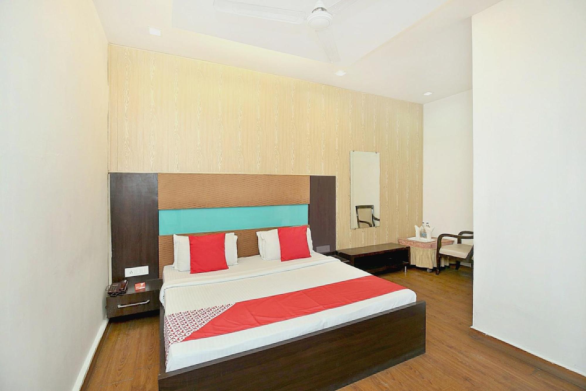 Hotel O Queensland Amritsar Zewnętrze zdjęcie